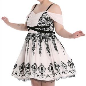 Brand New Disney Princess Dress